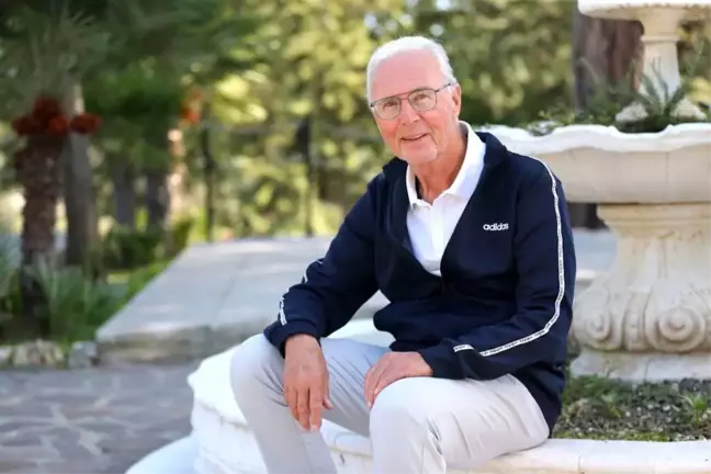 Futbol Efsanesi Franz Beckenbauer Hayatını Kaybetti