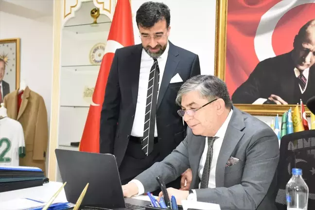 Konya Emniyet Müdürü Mahmut Karabulut, 'Yılın Kareleri' oylamasına katıldı