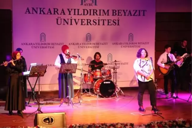 AYBÜ Tıp Fakültesi öğrencileri depremzedelere yardım için konser düzenledi