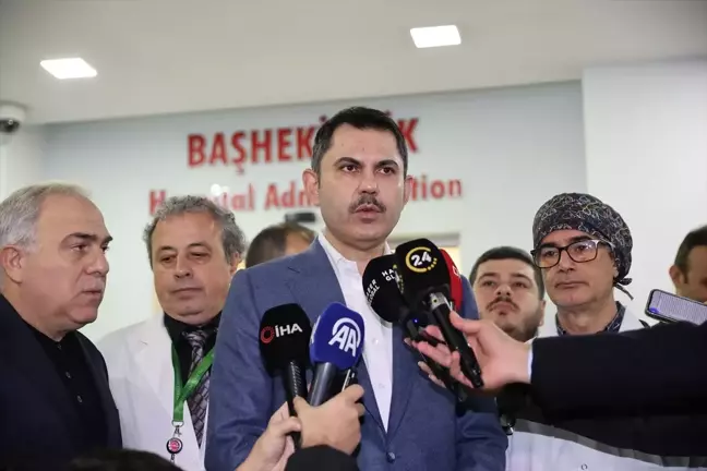 Murat Kurum, bıçaklı saldırıda yaralanan imamı ziyaret etti