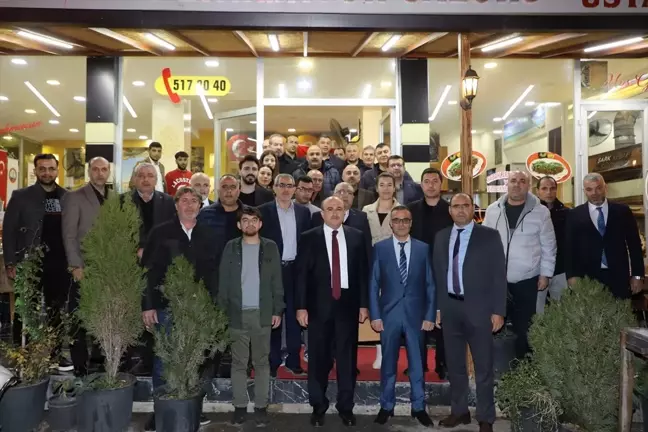 Nizip Belediye Başkanı Mehmet Sarı, Gazetecilerle Buluştu