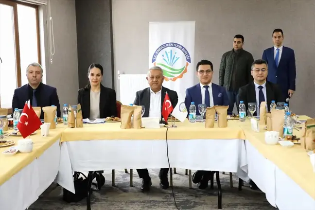 Afyonkarahisar'da Jeotermal Merkezi Isıtma Sistemleri İstişare Toplantısı Gerçekleştirildi