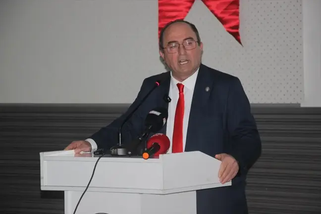 Artvin Belediye Başkanı Demirhan Elçin, CHP'nin ön seçim yapmamasını eleştirdi