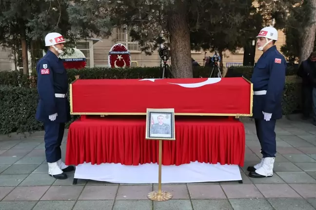 Pençe-Kilit Harekatı'nda şehit olan askerin cenazesi Eskişehir'de defnedildi
