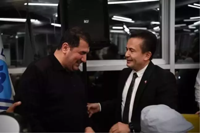 Tuzla Belediye Başkanı Görme Engellilerle Buluştu