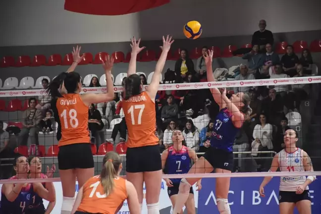 Çukurova Belediyespor, Aydın Büyükşehir Belediyespor'u 3-1 yendi