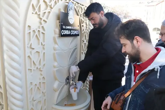 Çankırı Belediyesi, Kentin Farklı Noktalarına Ücretsiz Çorba İkram Ediyor