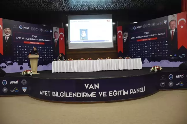 Van'da Afet Bilgilendirme ve Eğitim Paneli Düzenlendi