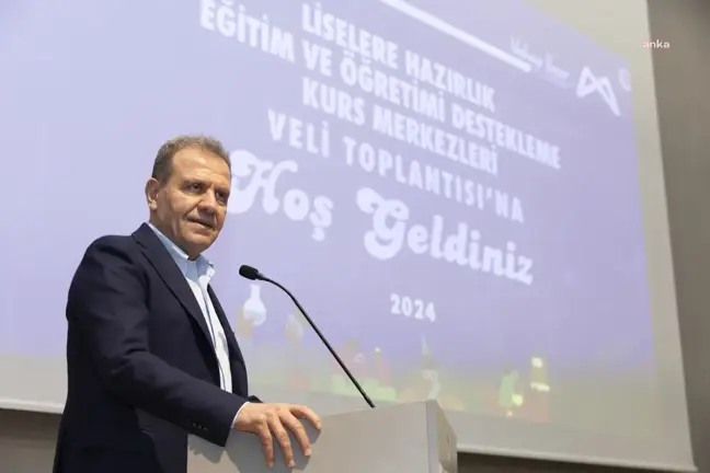 Vahap Seçer, Mersin Büyükşehir'in 'Veli Buluşması' Etkinliğine Katıldı