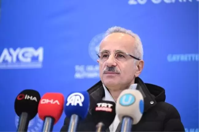 Ulaştırma Bakanı Uraloğlu, Gayrettepe-İstanbul Havalimanı Metro Hattı'nın Gayrettepe-Kağıthane etabını inceledi