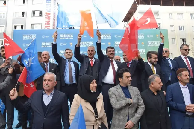 AK Parti Batman Belediye Başkan Adayı Adil Sebati Ceylan: Şehrin bütün paydaşları ile Batman'ın geleceğini inşa etmeye talibiz