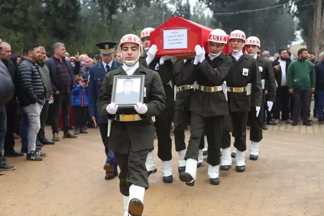 Gölcük'te motosiklet kazasında hayatını kaybeden astsubay Hatay'da toprağa verildi
