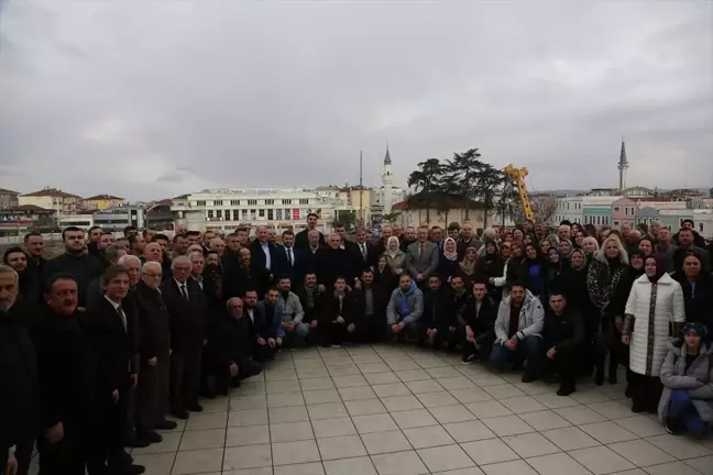 Yusuf Alemdar, partililerle bir araya geldi ve esnafı ziyaret etti