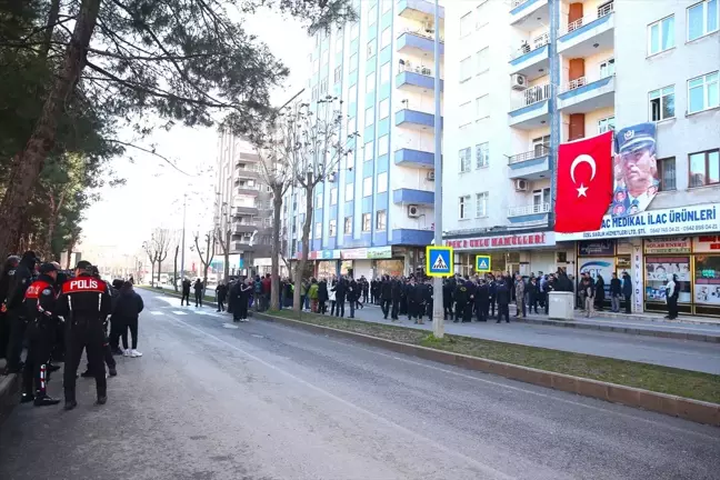 Diyarbakır'da Şehit Emniyet Müdürü Ali Gaffar Okkan ve 5 Polis Memuru İçin Anma Töreni Düzenlendi
