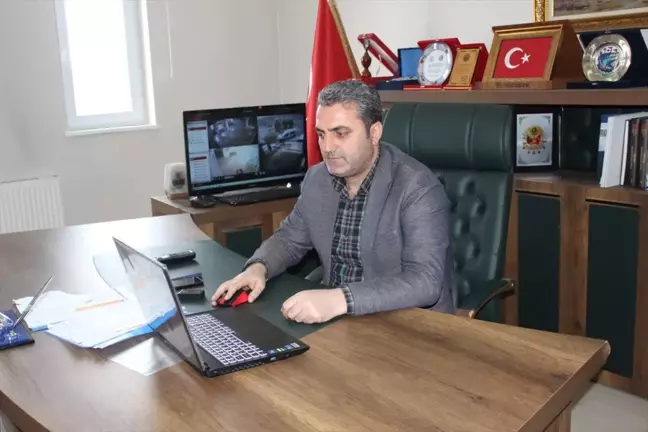 Akyaka Belediye Başkanı Ergüder Toptaş, Yılın Kareleri oylamasında tercihlerini yaptı