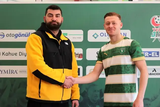 Efeler 09 SFK, Emirhan Özkan'ı transfer etti