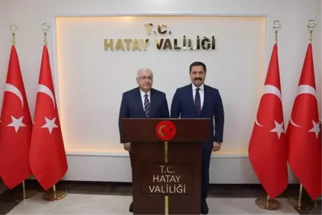 Milli Savunma Bakanı Yaşar Güler Hatay Valiliği'ni ziyaret etti