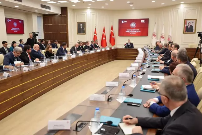 Emeklilere maaş farkları bir hafta içinde yatırılacak