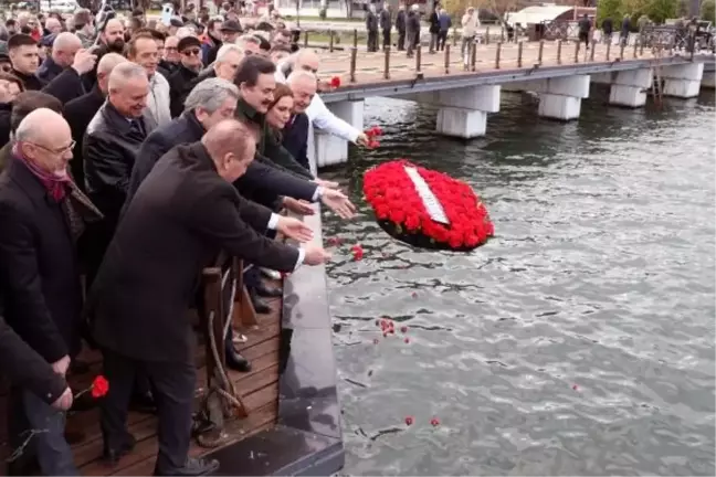 Samsun'da mübadelenin 101. yıl dönümünde denize çelenk bırakıldı