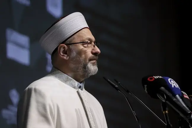 Diyanet İşleri Başkanı Ali Erbaş, İslam Ansiklopedisi belgeselini tanıttı