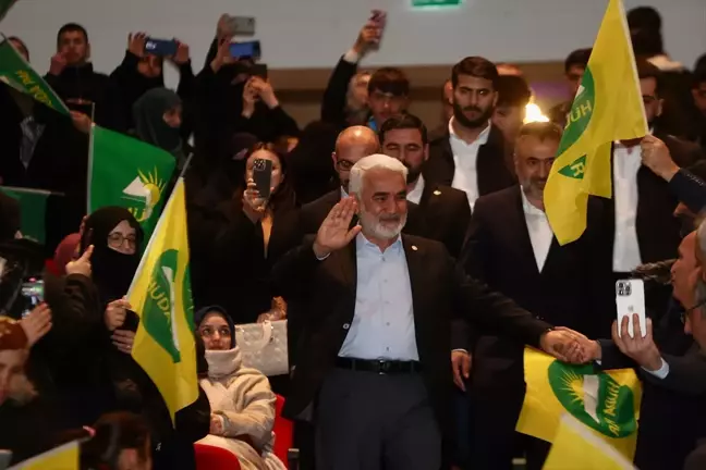 HÜDA PAR Genel Başkanı Zekeriya Yapıcıoğlu: Adaleti gerçekleştirmek için siyaseti araç olarak görüyoruz