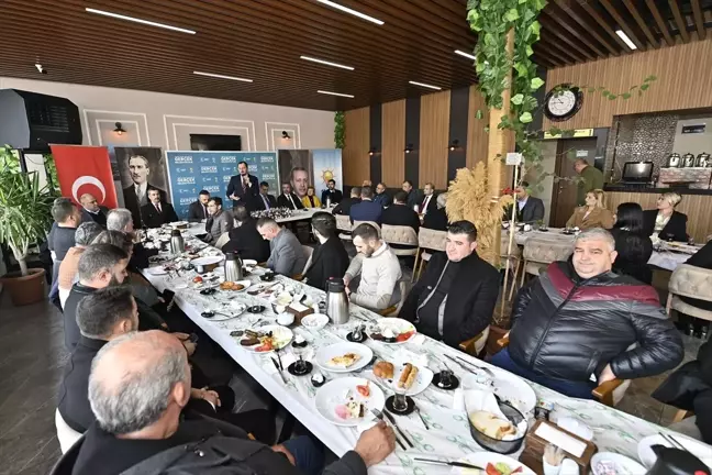 Cumhur İttifakı Tekirdağ Büyükşehir Belediye Başkan Adayı Cüneyt Yüksel Şarköy'de Ziyaretlerde Bulundu