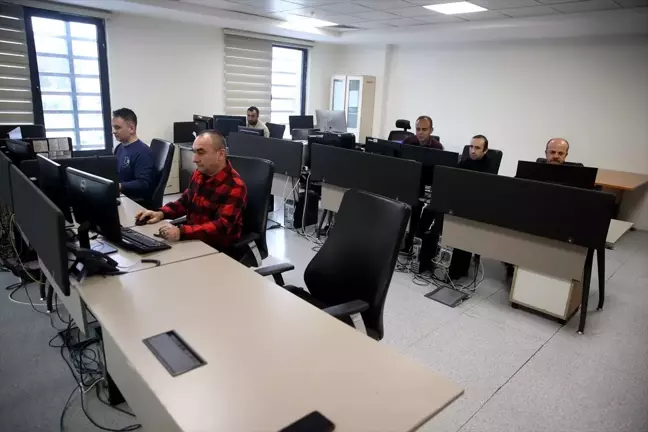Kahramanmaraş'ta deprem anında emniyet mensuplarının önemi