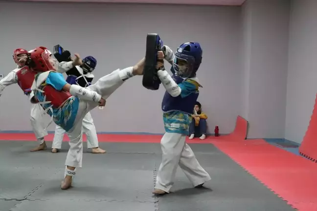 Şanlıurfa'da Gençler Spor Kurslarıyla Şampiyonalara Hazırlanıyor