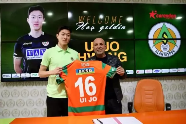 Alanyaspor, Ui-jo Hwang'i kiraladı