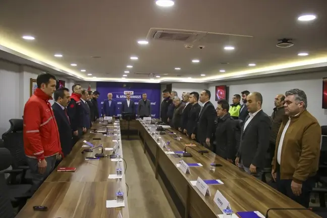 İzmir, Uşak ve Denizli'de Deprem Anma Programı Gerçekleştirildi
