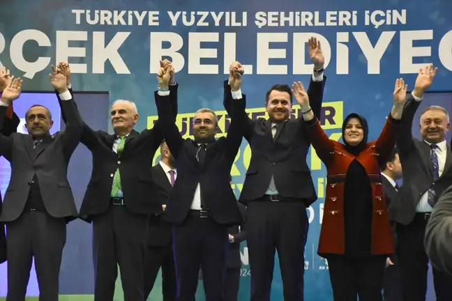 AK Parti Genel Başkan Yardımcısı Yusuf Ziya Yılmaz: 'Gecenizi gündüzünüze katarak çalışın ki Allah size başarıyı helalinden nasip etsin'