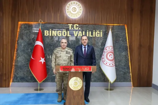 Jandarma Genel Komutan Yardımcısı Bingöl Valisi'ni ziyaret etti