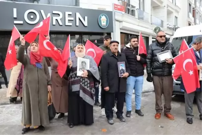 Van'da çocukları dağa kaçırılan ailelerin eylemi devam ediyor