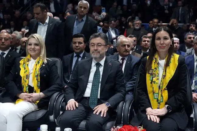 Tarım ve Orman Bakanı Yumaklı: Demokrasiyi güçlendirmeye, ekonomik ve sosyal kalkınmaya inanıyoruz