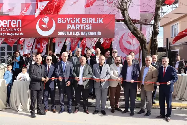 BBP Söğütlü İlçe Başkanlığı binası hizmete açıldı
