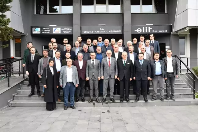 Cumhur İttifakı'nın MHP'li Manisa Büyükşehir Belediye Başkanı Cengiz Ergün Turgutlu'da ziyaretlerde bulundu