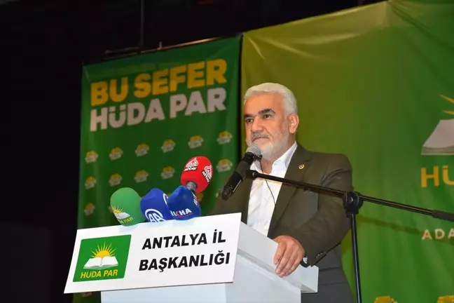 HÜDA PAR Genel Başkanı Zekeriya Yapıcıoğlu, Antalya'da 101 belediye başkan adayını açıkladı