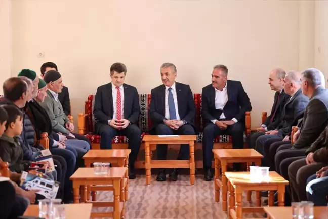 Mardin Valisi ve Büyükşehir Belediye Başkan Vekili Tuncay Akkoyun, Ömerli ilçesine bağlı kırsal mahalleleri ziyaret etti