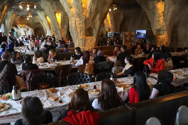 Niğde Belediye Başkanı Güzellik Merkezi İşletmecileriyle Buluştu