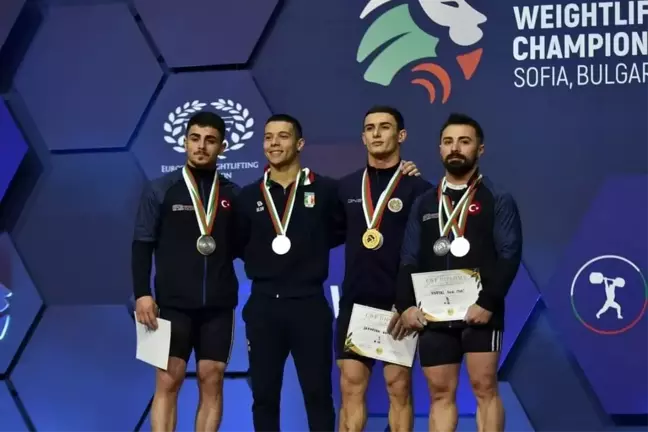 BARÜ Spor Bilimleri Fakültesi Öğrencisi Kaan Kahriman Avrupa Halter Şampiyonasında Altın Madalya Kazandı