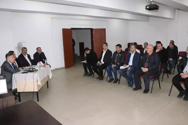 Hizan Kaymakamı Başkanlığında Okul Müdürleri Toplantısı Gerçekleştirildi