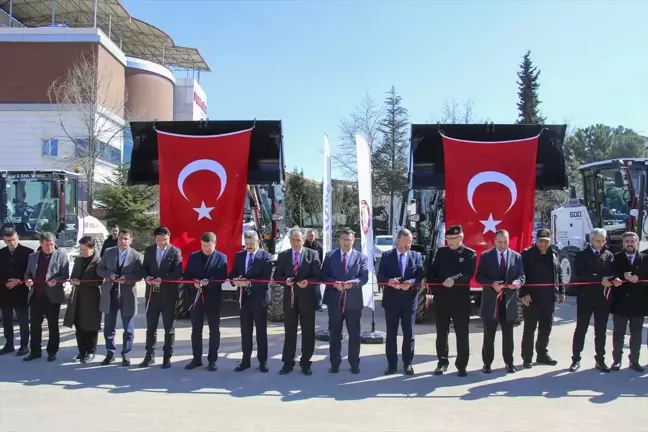 Uşak Valiliği İl Özel İdaresi'nden 7 yeni araç hizmete sunuldu