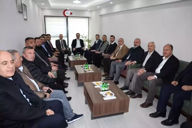 AK Parti Kırıkkale Milletvekili Mustafa Kaplan, Belediye Başkanı Mehmet Saygılı ve İl Başkanı Engin Pehlivanlı ile bir araya geldi