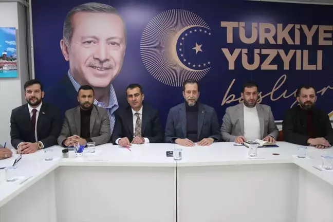 Cumhur İttifakı Derince Belediye Başkan Adayı İbrahim Şirin, Meclis Üyeleriyle Buluştu