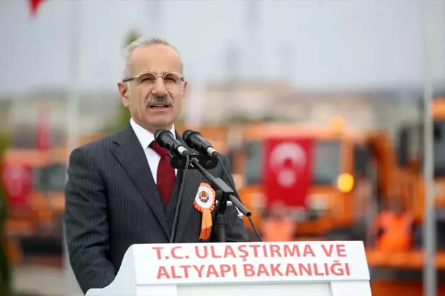 Ulaştırma ve Altyapı Bakanı Abdulkadir Uraloğlu, Kırklareli'de Yapılan Ulaşım Projelerini Açıkladı