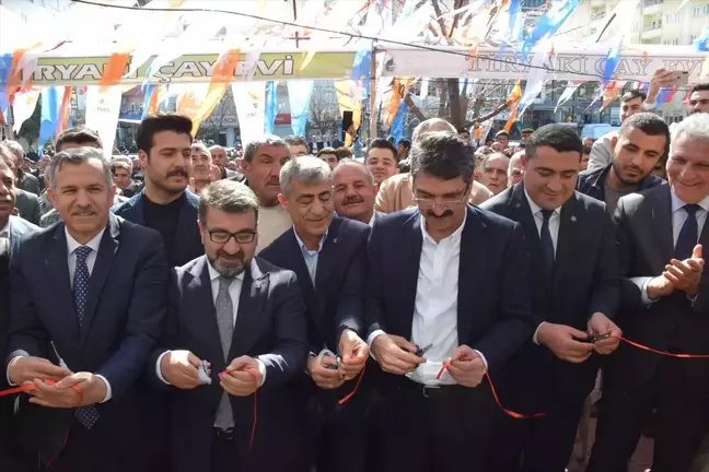 Batman'ın Kozluk ilçesinde AK Parti seçim lokalinin açılışı yapıldı