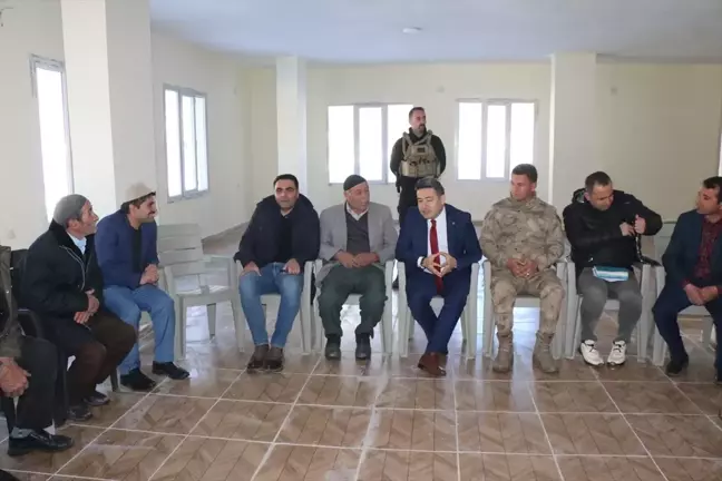 Bitlis Kaymakamı köyleri ziyaret etti