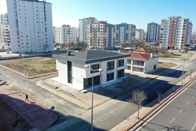 Kocasinan Belediyesi ve İlbasmış ailesinin katkılarıyla Fatma Yüksel İlbasmış Aile Sağlığı Merkezi açıldı