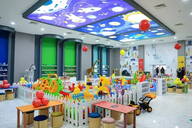 Van Büyükşehir Belediyesi'nden Çocuklara Oyuncak Evi