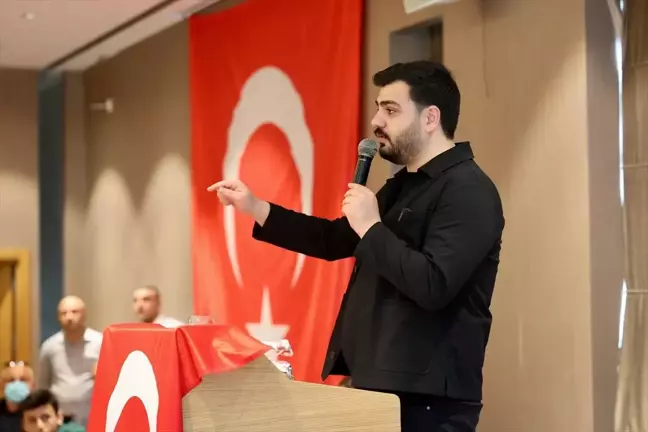 AK Parti Gençlik Kolları Genel Başkanı İnan, CHP'nin İzmir'deki adaylarını eleştirdi